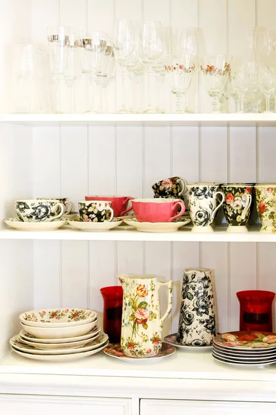 Ročník stolní nádobí — Stock fotografie