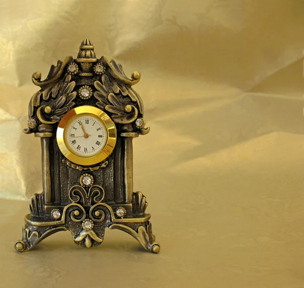 Goldene Uhr — Stockfoto