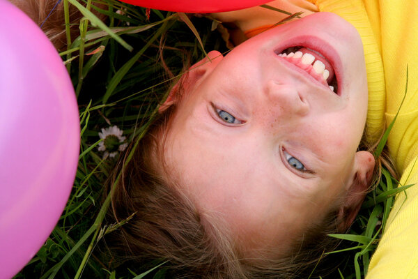 Дети и воздушные шары
