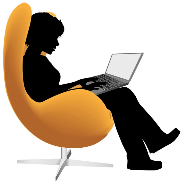 Mujer se sienta en la silla para trabajar el taller en el ordenador portátil compu — Vector de stock