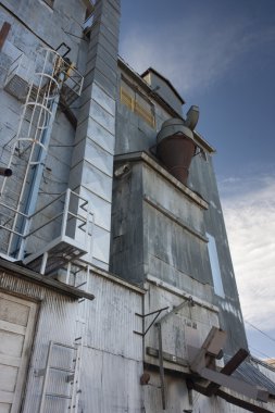 Old grain elevator clipart