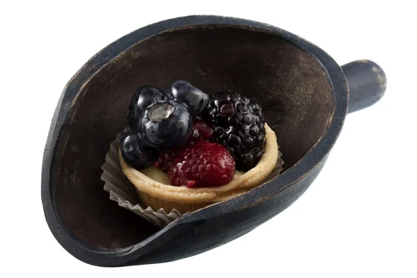 Colher e mini torta de frutas — Fotografia de Stock