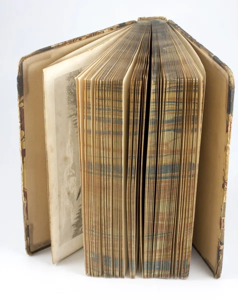 Старовинна книга з розписаною підробкою — стокове фото