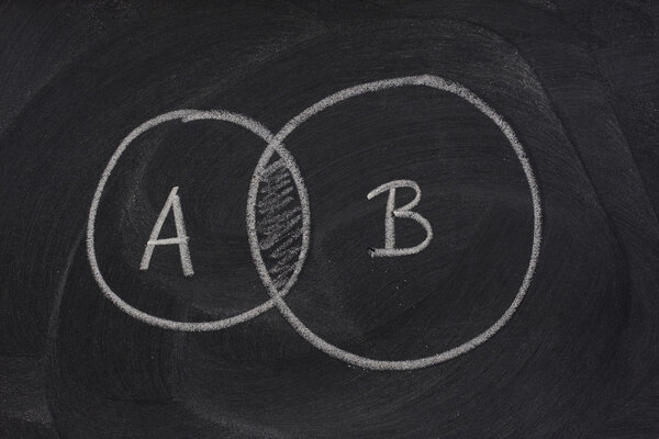 Two overlaping circles on blackboard