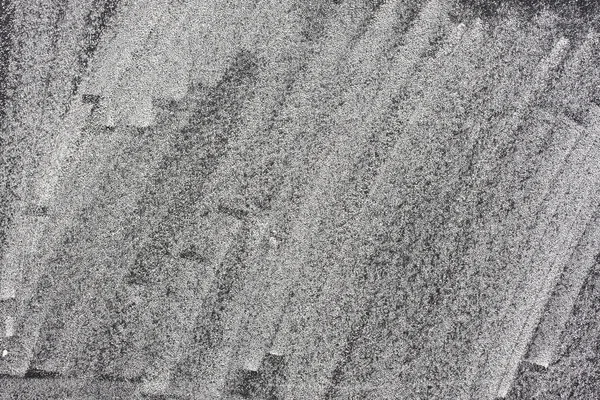 Белый мел на фоне доски — стоковое фото