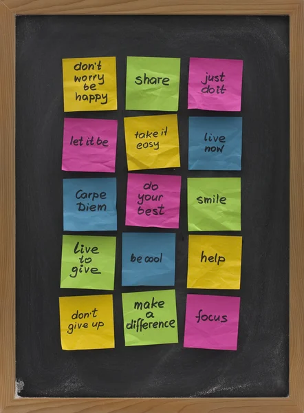 Blackboard with uplifting reminders — Stock Photo, Image