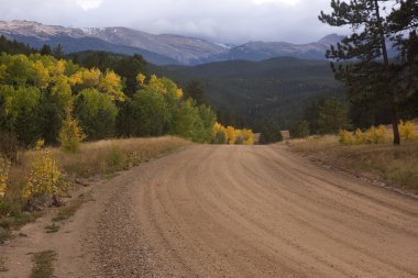 Mountain road in Colorado, autumn clipart