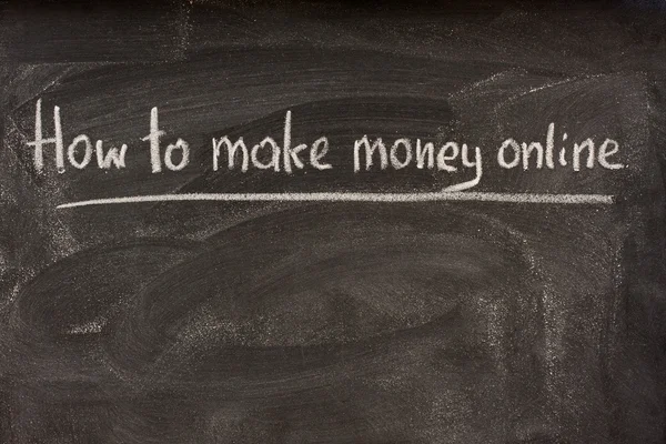 オンラインでお金を稼ぐ方法 — ストック写真