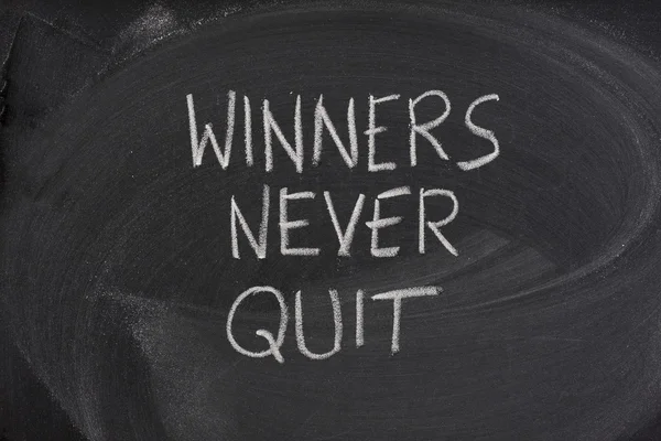 Νικητές ποτέ δεν σταματήσουν φράση στο blackboard — Φωτογραφία Αρχείου