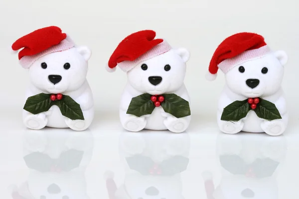 Drei weiße Weihnachtsbären — Stockfoto