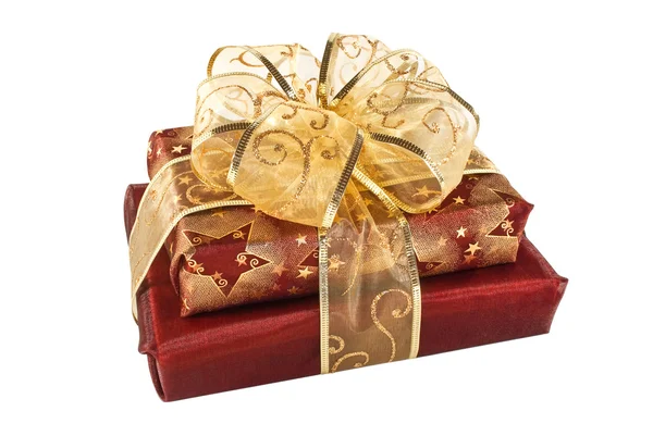 Zwei verpackte rote Geschenkboxen — Stockfoto