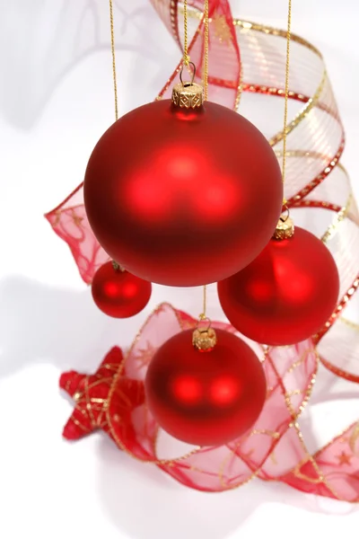 Rood glazen kerstballen — Stockfoto
