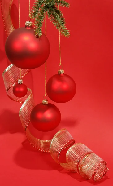 Bolas de vidro vermelho de Natal — Fotografia de Stock