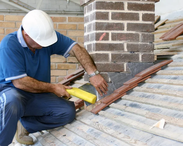 Trainee roofer — Stock Photo, Image