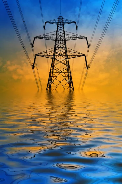 Überfluteter Strommast — Stockfoto