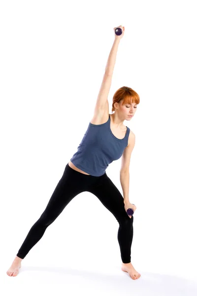 Kvinnan gör aerob träning — Stockfoto