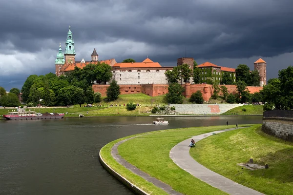 Wawel královský hrad a vistula river — Stock fotografie