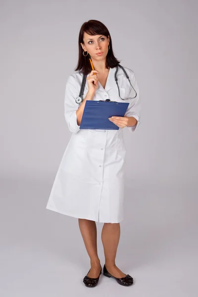 Female Doctor in Thoughtful Pose — Stock Photo, Image