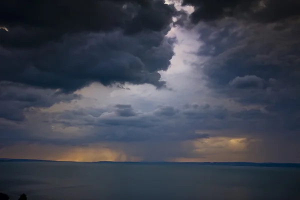 Θύελλα πέρα από τη λίμνη Μπάλατον — Φωτογραφία Αρχείου