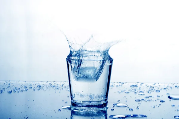 Vidrio de agua — Foto de Stock