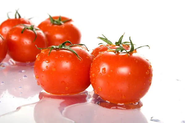 Mükemmel taze kırmızı ıslak domates — Stok fotoğraf