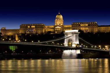 gece Budapeşte panorama