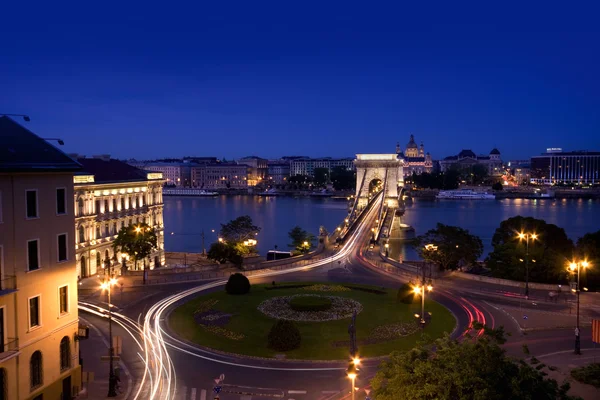 Luzes noturnas em Budapeste-Hungria — Fotografia de Stock