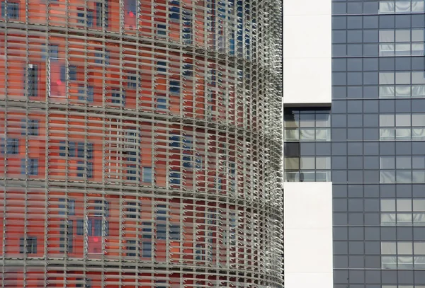 Ventanas de edificios de oficinas, fondo de negocios fresco —  Fotos de Stock