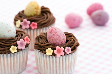 Easter cupcakes clipart