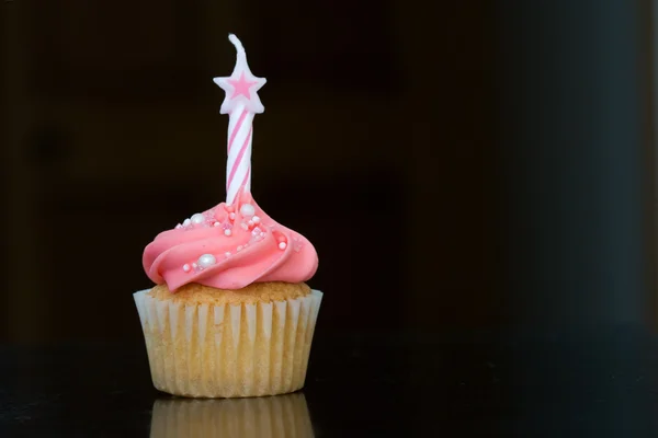 Cupcake de cumpleaños —  Fotos de Stock