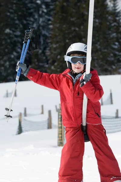 Gutt i skiheis – stockfoto