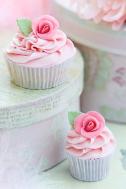 Rose cupcakes clipart