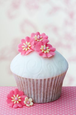 Flower cupcake clipart