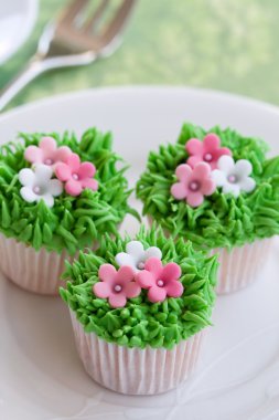 Flower garden cakes clipart