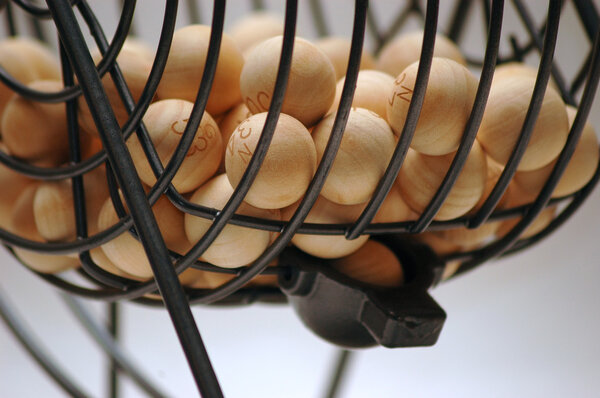 Спиннер бинго с мячами
