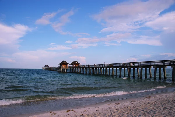 Fishing pier at Naples Beach, Florida — Stock Photo, Image