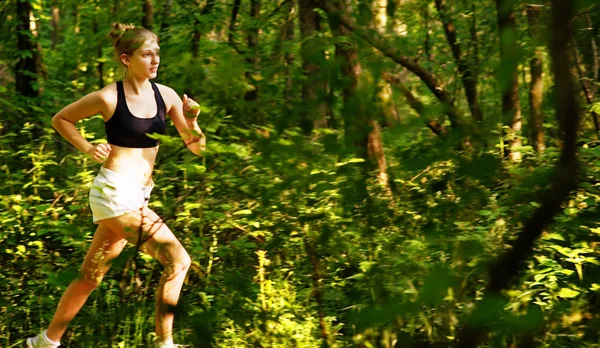 ผู้หญิงวิ่งร่องรอย — ภาพถ่ายสต็อก