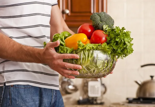 Man Holding Bowl of Vegetables — Stock Photo, Image