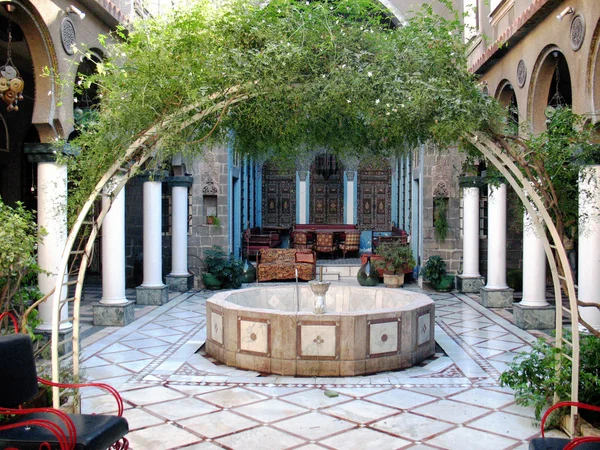 Gården i gamla Damaskus — Stockfoto
