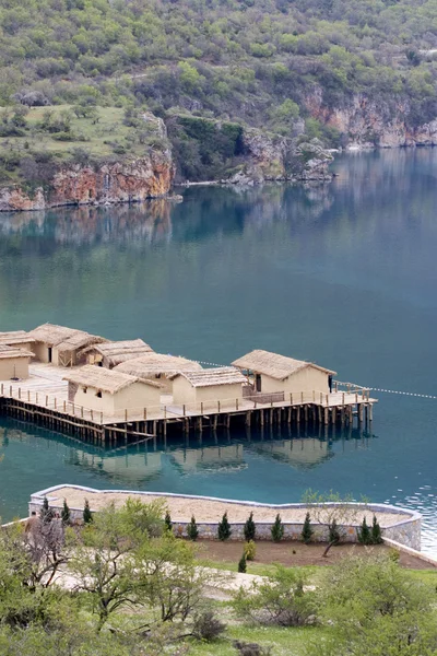 Asentamiento prehistórico en el lago Ohrid — Foto de Stock