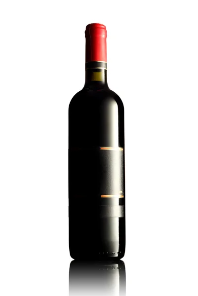 Garrafa de vinho tinto com etiqueta vazia — Fotografia de Stock