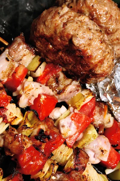 Barbeque - kött och grönsaker — Stockfoto