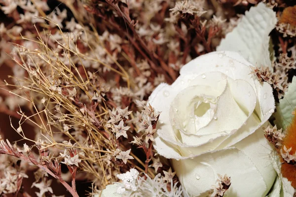 Искусственный цветок — стоковое фото