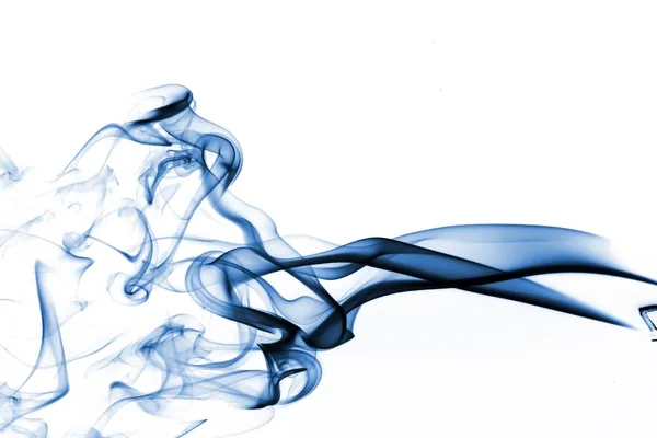 Fumée bleue isolée sur blanc — Photo