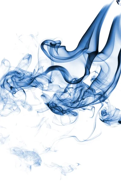 Blå rök isolerad på vit — Stockfoto