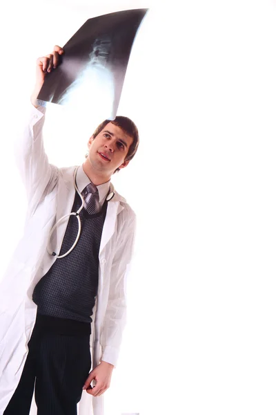 Doktor hols rentgen v jeho rukou — Stock fotografie