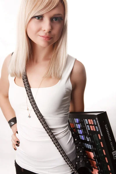 Mädchen mit Make-up und langen blonden Haaren — Stockfoto