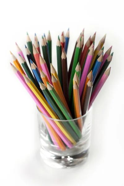 Lápices de colores en taza — Foto de Stock