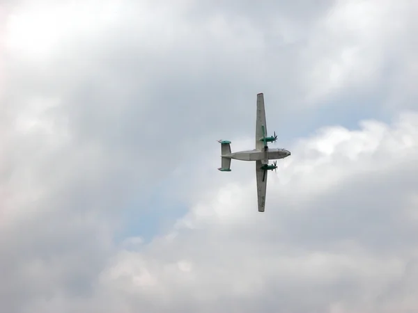 ツイン プロペラ飛行機 — ストック写真