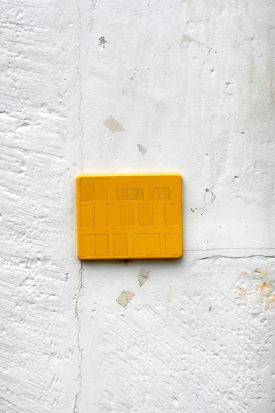 La placa amarilla en Basilea —  Fotos de Stock